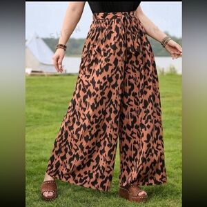 SHEIN curve animal print wide leg pants, size 3X